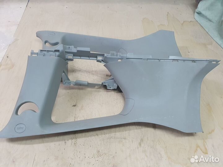 Обшивка богажника верхняя митсубиси аутлендер XL