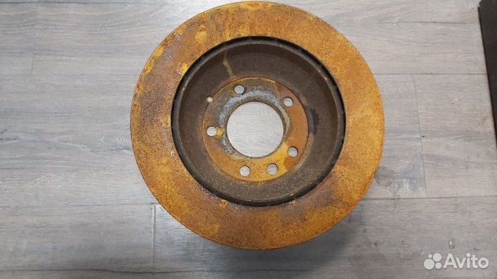 Тормозной диск задний Volkswagen Touareg 1 4.2