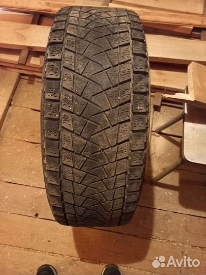 Bridgestone Blizzak Ice 265/65 R17