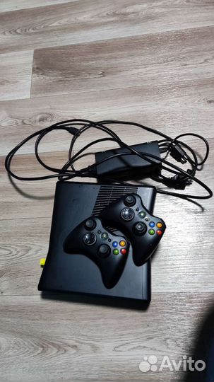 Xbox 360 slim прошитая freeboot