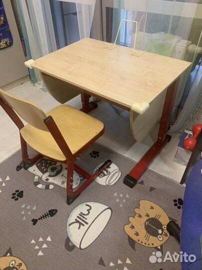 Растущая парта со стулом