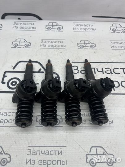 Насос форсунка 038130073AG