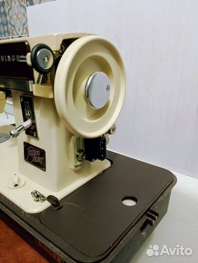 Швейная машинка Singer 298 FashionMaker многофункц