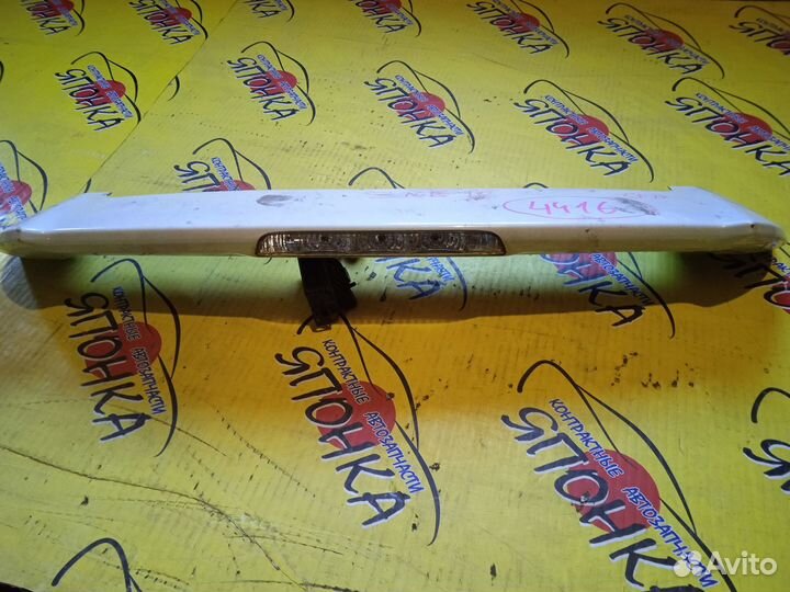 Спойлер toyota wish ZNE10