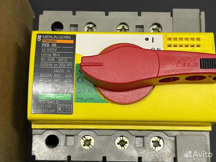 Выключатель Schneider Interpact INS 40А новый 1 шт