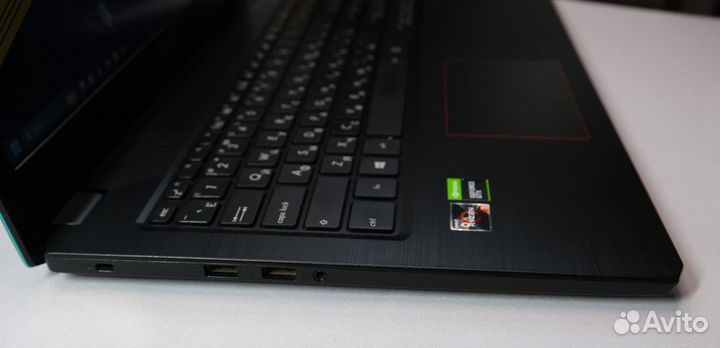 Игровой ноутбук Asus/ GTX1050 SSD Ryzen 5-3th