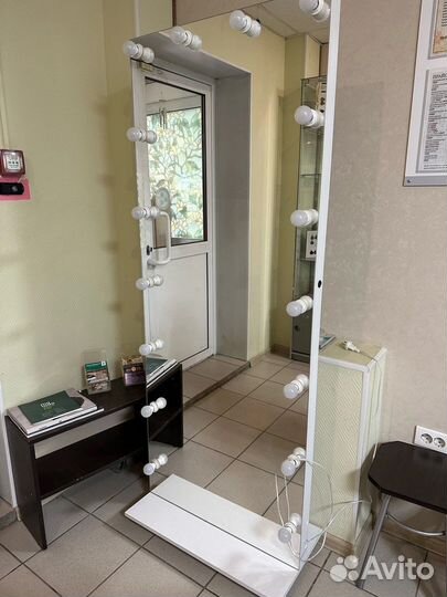 Гримерное зеркало