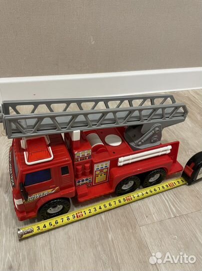 Игрушка пожарная машина