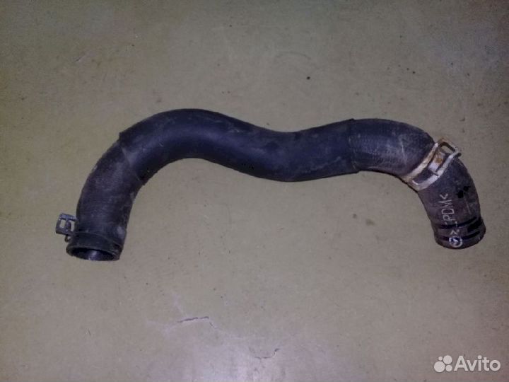 Патрубок охлаждения (радиатора) LF4J-15-18YAнижний