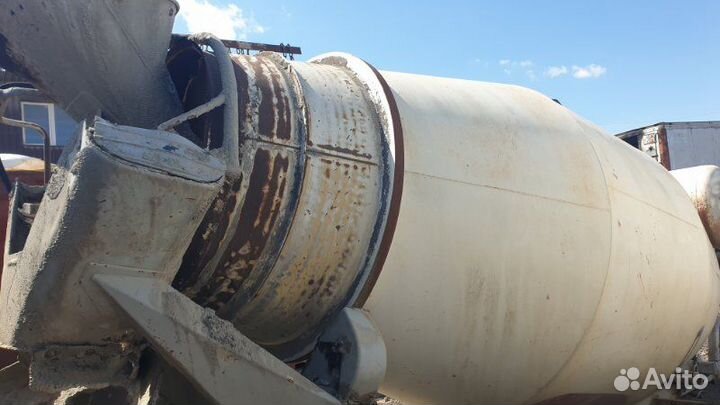 Бетоносмеситель. Scania P094Cb6X4Hz260