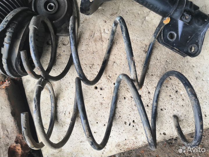 Стойки передние subaru impreza gd / gc / gg