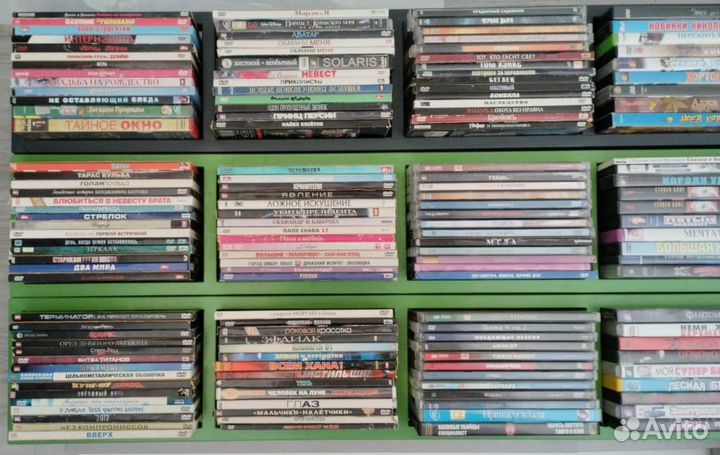 DVD-Диски Больше 440 Штук Одним Лотом Полки IKEA