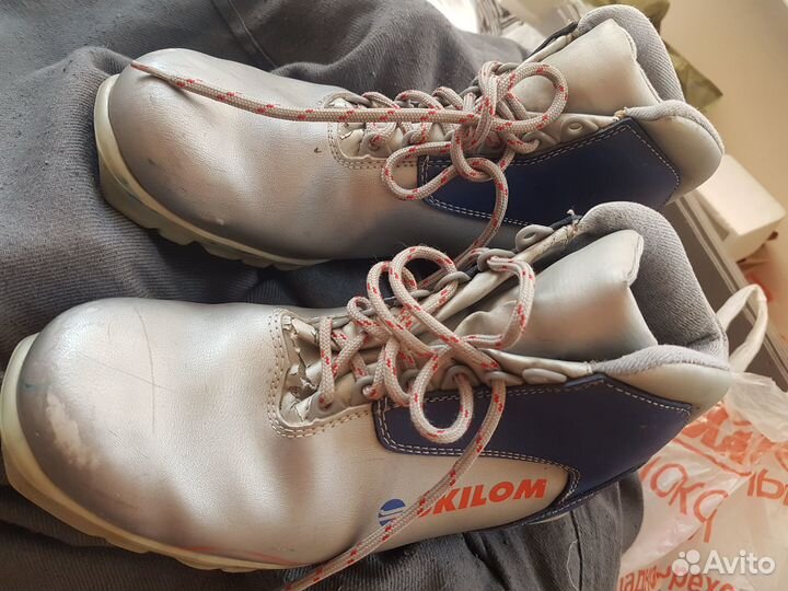 Ботинки лыжные 41 и 42 р NNN