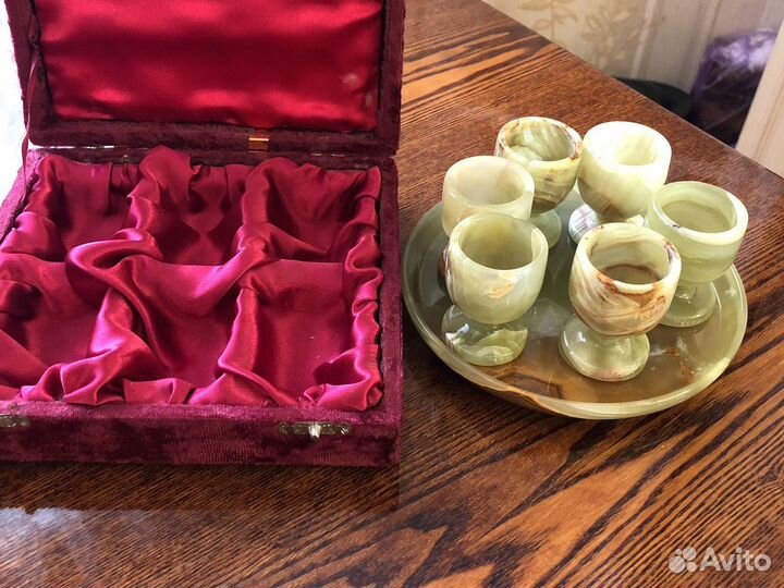 Поднос с рюмочками