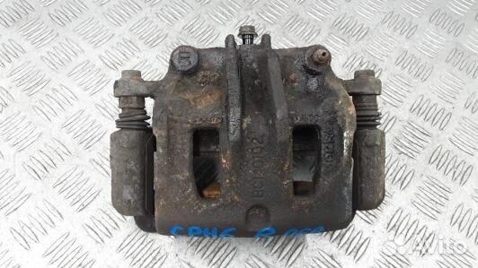 Суппорт тормозной передний правый KIA sorento 2 (C