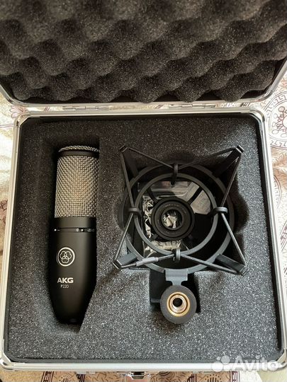 AKG P220 + экран + стойка + фильтры