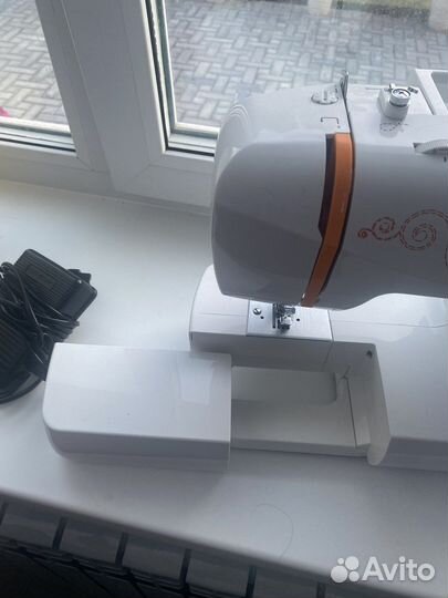 Швейная машина