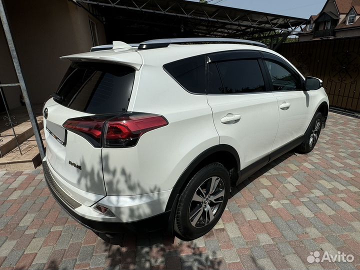 Toyota RAV4 2.0 CVT, 2017, 127 000 км