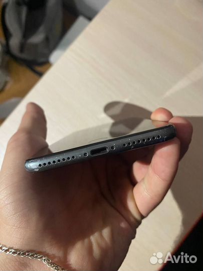 iPhone 8 Plus, 64 ГБ