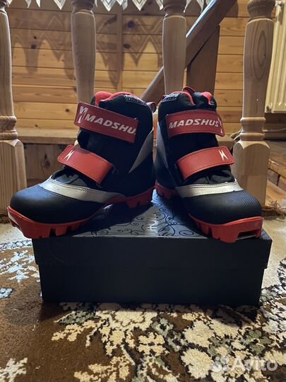 Лыжные ботинки детские