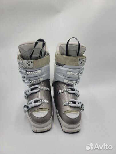 Горнолыжные ботинки женские 23.5