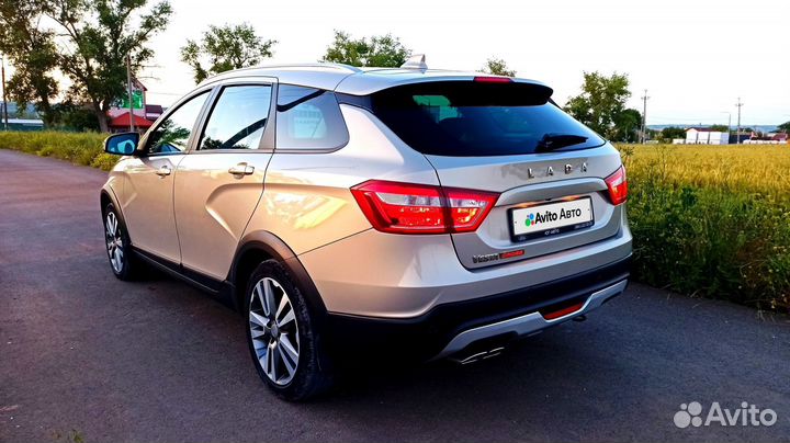 LADA Vesta Cross 1.6 CVT, 2020, 59 570 км