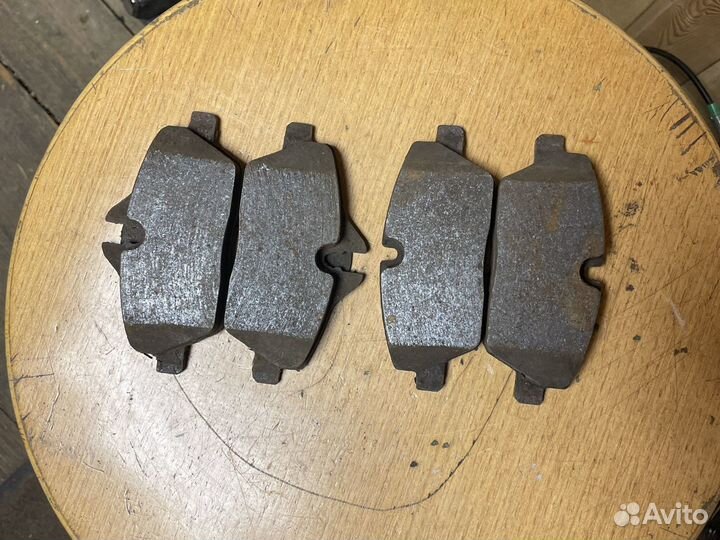 Колодки тормозные дисковые перед. перед. BMW