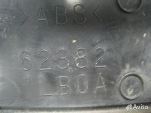 Эмблема решетки радиатора Nissan Patrol Y62