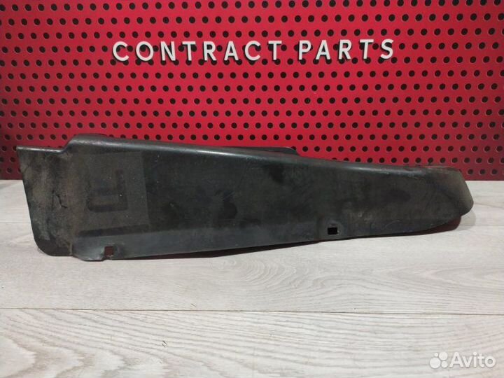 Пыльник Toyota Land Cruiser 200 2015