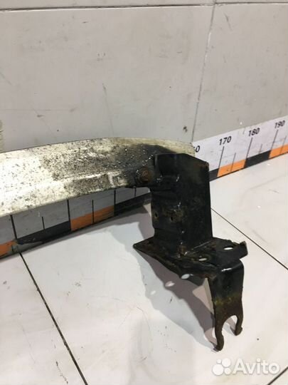 Усилитель переднего бампера Audi Q7 4L