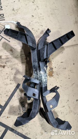 Крепление бампера Subaru Impreza GP2 (Переднее)