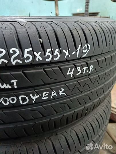 Goodyear EfficientGrip Performance SUV 225/55 R19