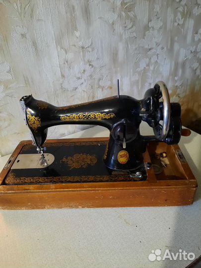 Швейная машинка ручная