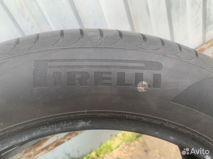 Pirelli Powergy 215/55 R17 98Y