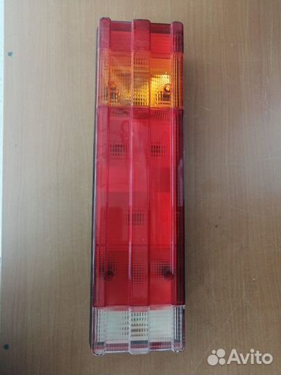Задний фонарь mercedes-benz sprinter 1995 83840606