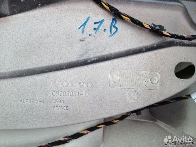 Продам дверь багажника для volvo XC 70