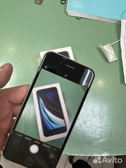 iPhone SE (2020), 64 ГБ