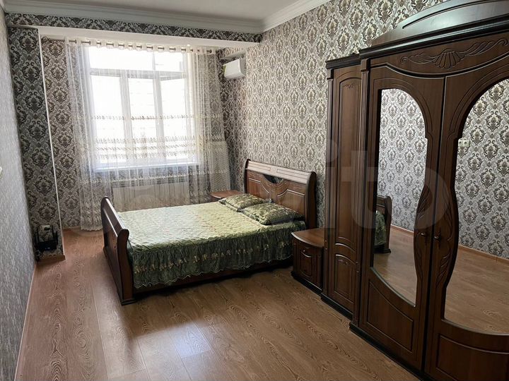 2-к. квартира, 74 м², 4/5 эт.