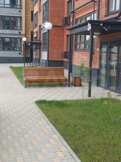 2-к. квартира, 67,4 м², 2/5 эт.