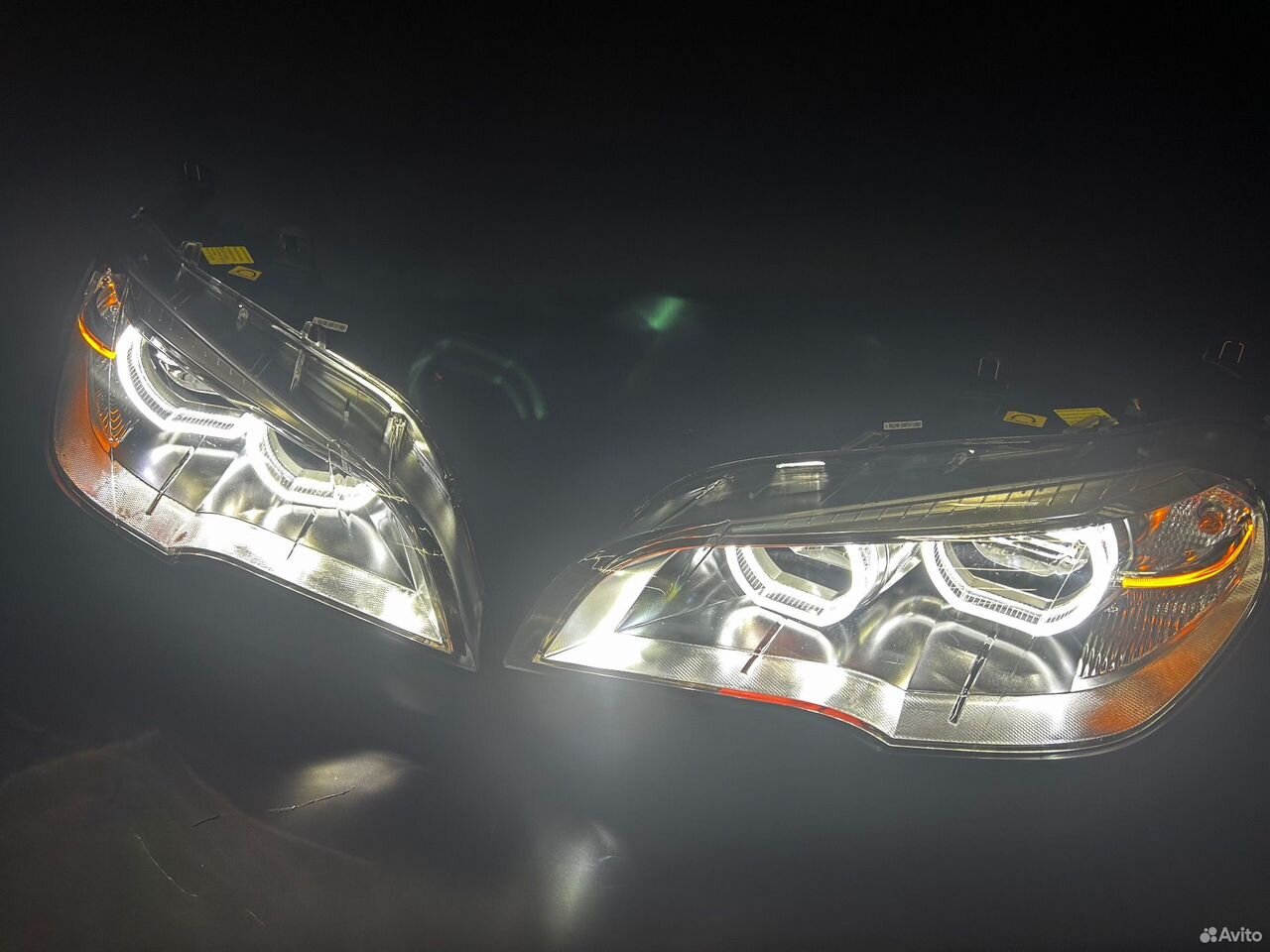 Передние фары на BMW X5 E70 LED