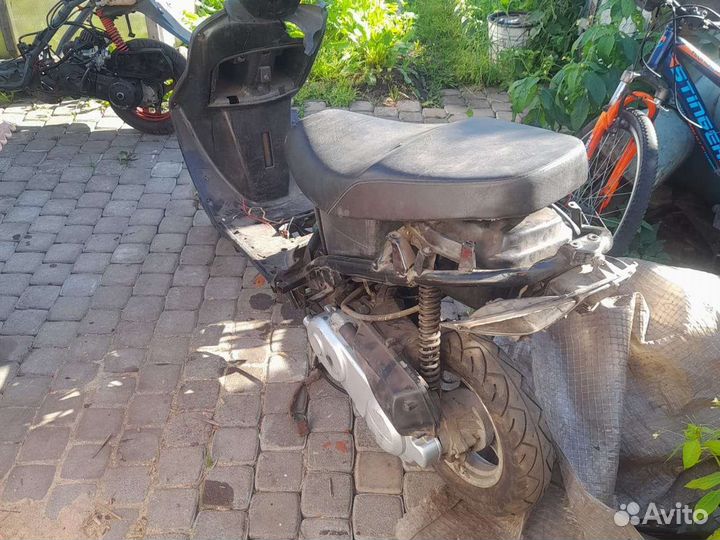 Запчасти на 4-х тактный скутер