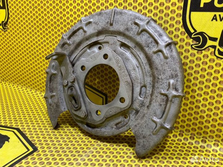 Щит опорный тормозного диска Hyundai I30 FD G4FC