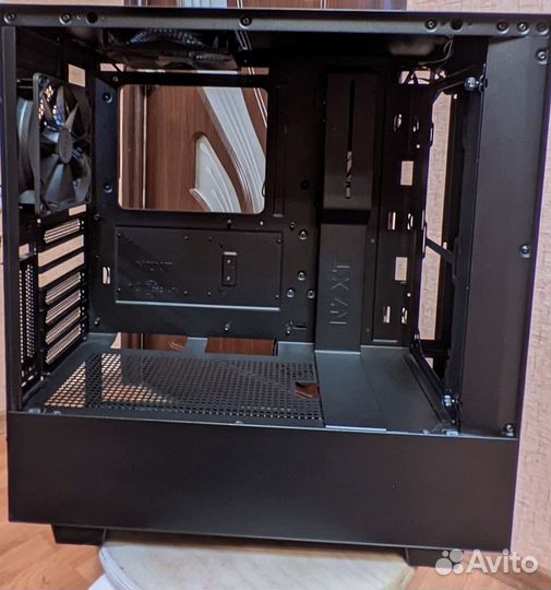 Nzxt h500