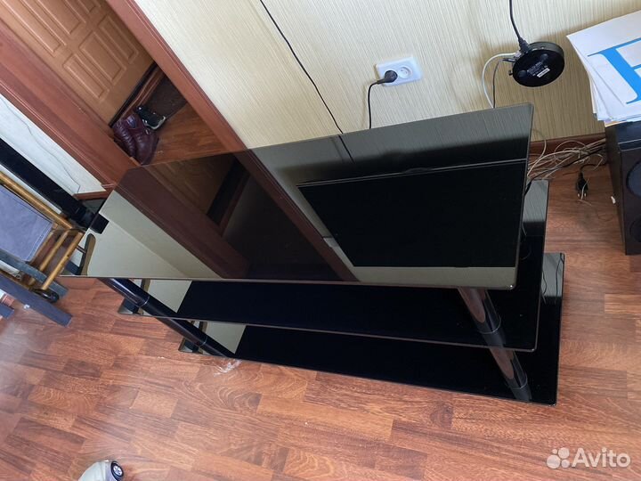 Тумба под телевизор