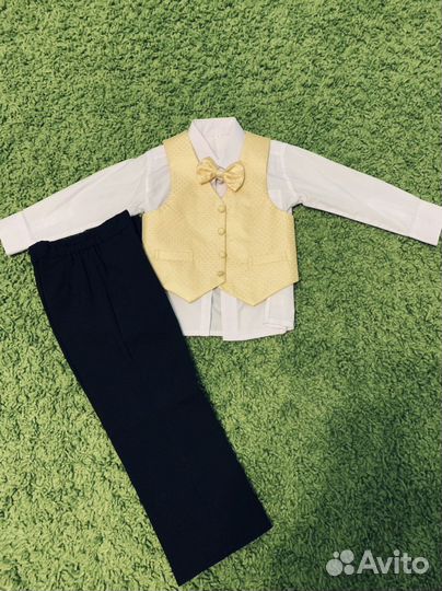 Продам костюм на мальчика