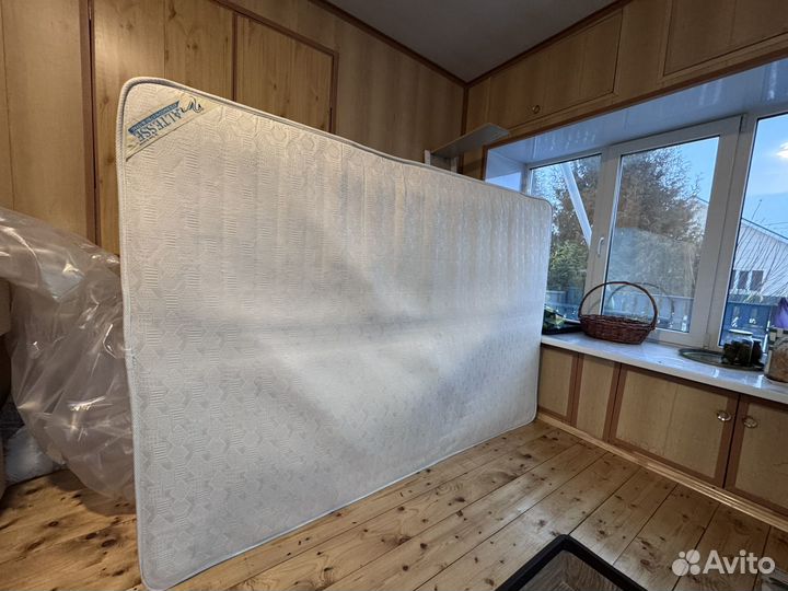 Матрас 140х200 бу