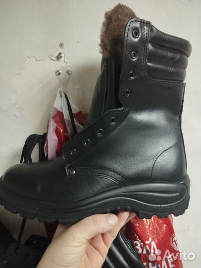 Берцы зимние 44 размер новые