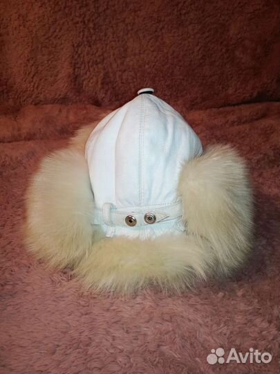 Головные уборы женские зимние