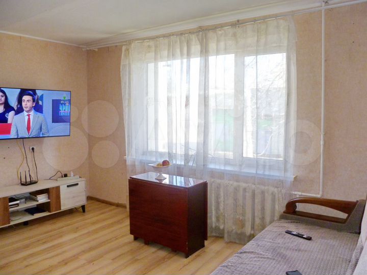 2-к. квартира, 54 м², 1/9 эт.