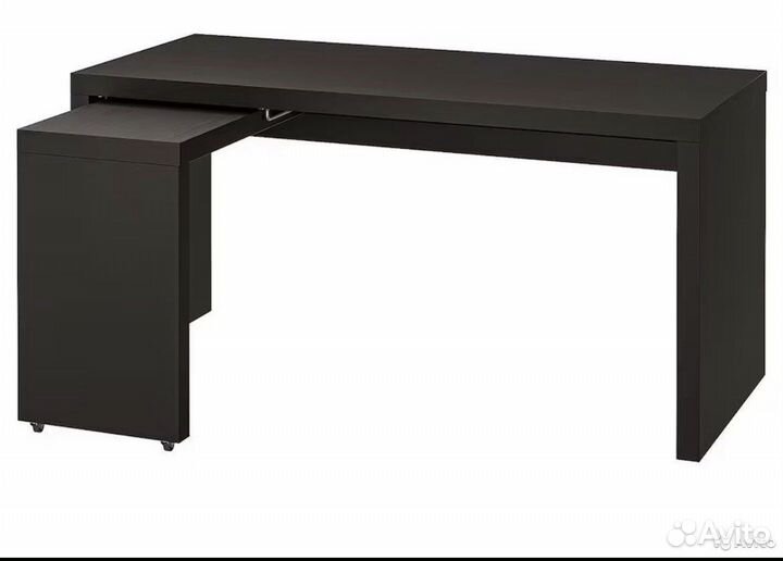 Письменный стол IKEA мальм